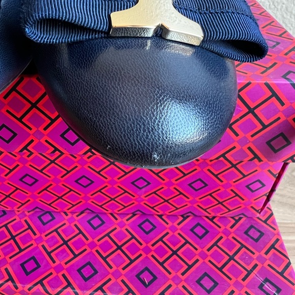 Tory Burch Gemini Link Navy Blue Wedge - Picture 2 of 6